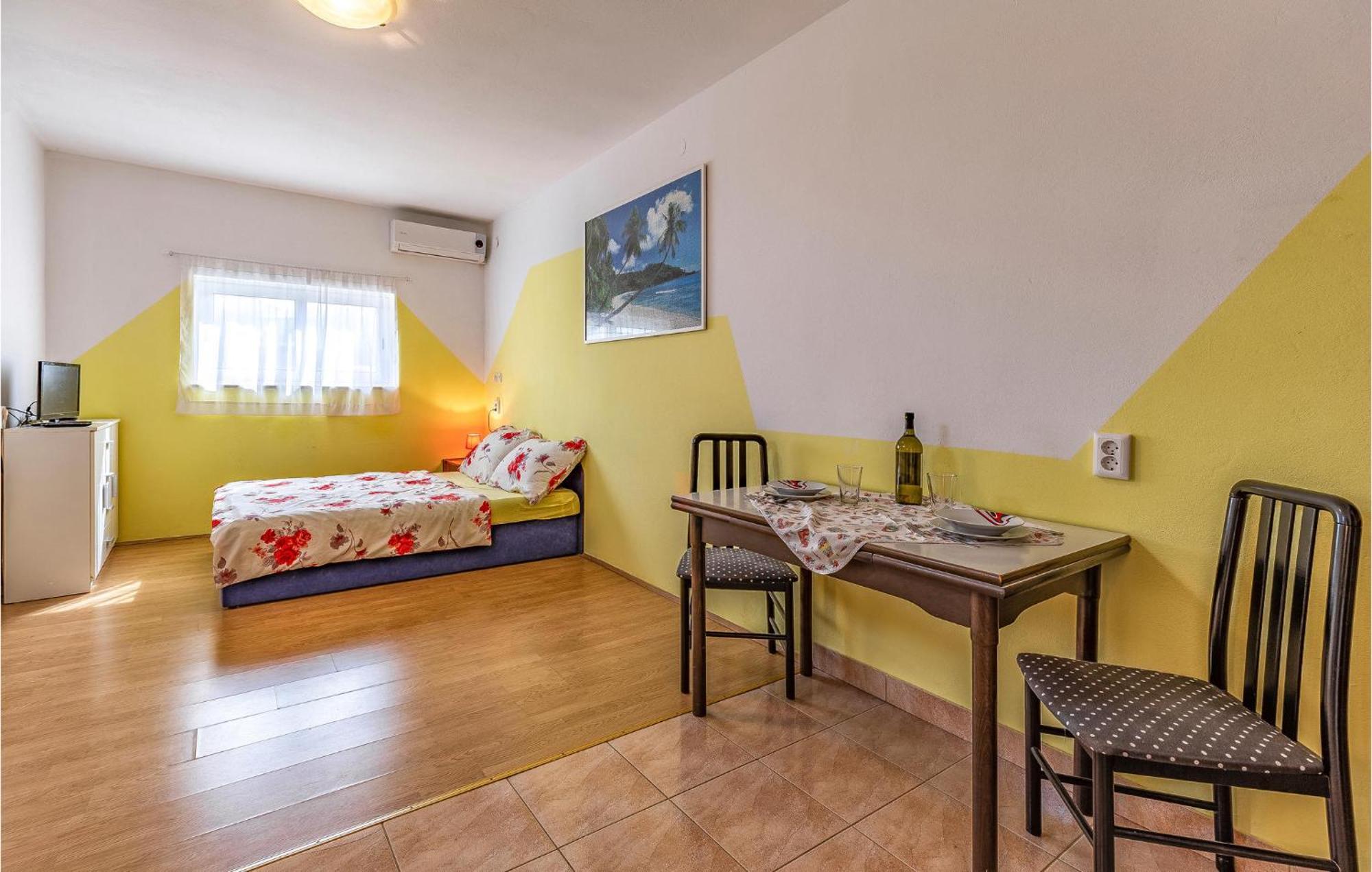 Nice Apartment In Pula With Kitchen Экстерьер фото